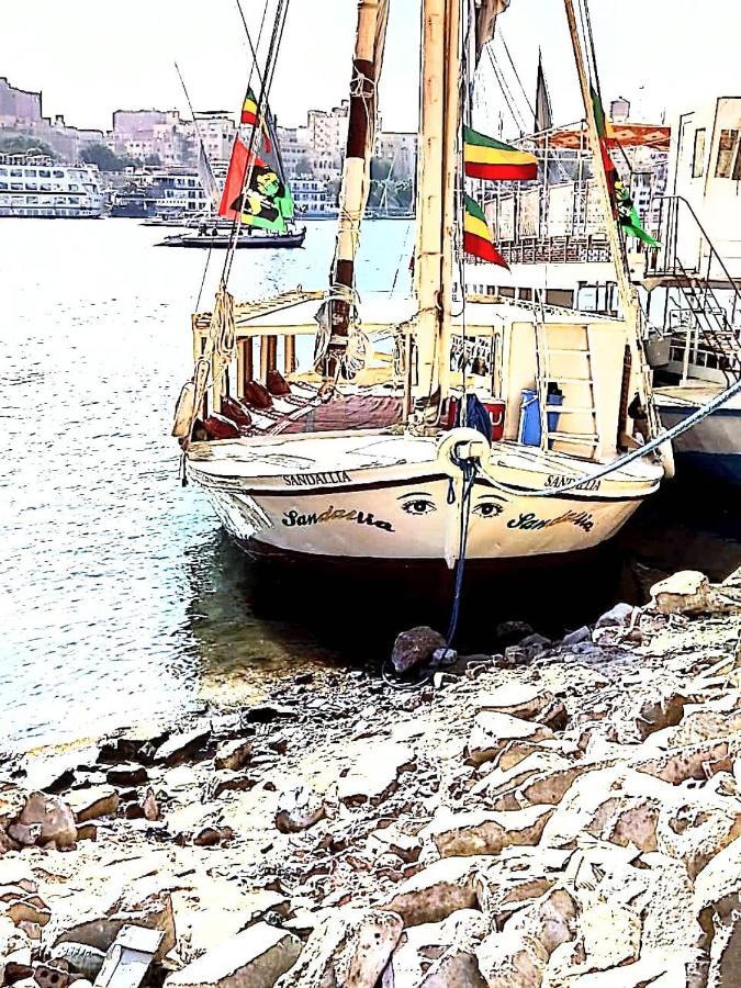 Nile Felucca Adventure Hotel Aswan Bagian luar foto