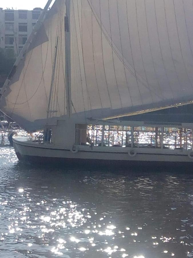 Nile Felucca Adventure Hotel Aswan Bagian luar foto