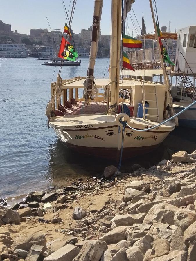 Nile Felucca Adventure Hotel Aswan Bagian luar foto