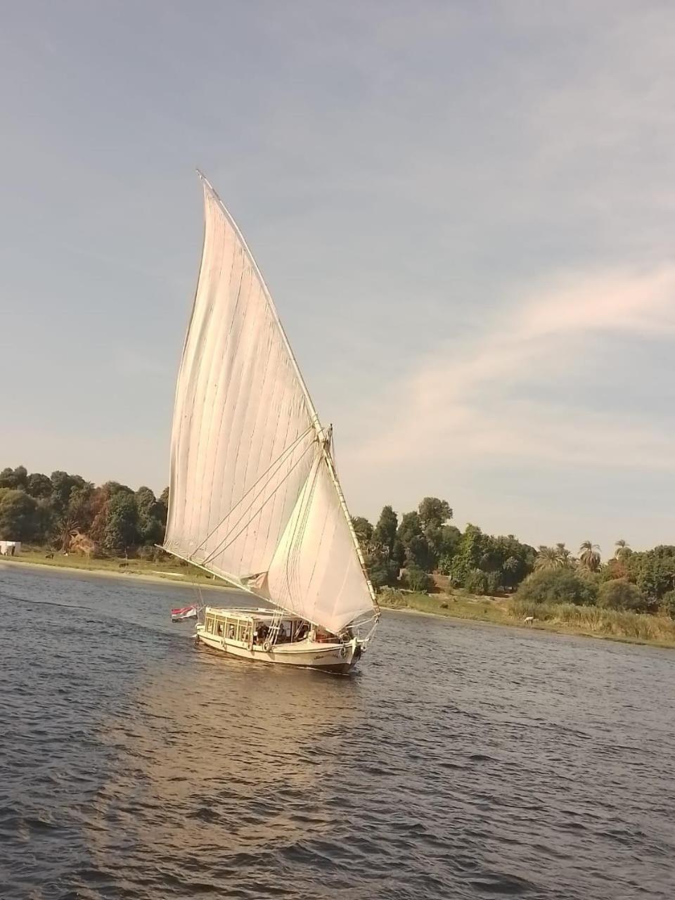 Nile Felucca Adventure Hotel Aswan Bagian luar foto