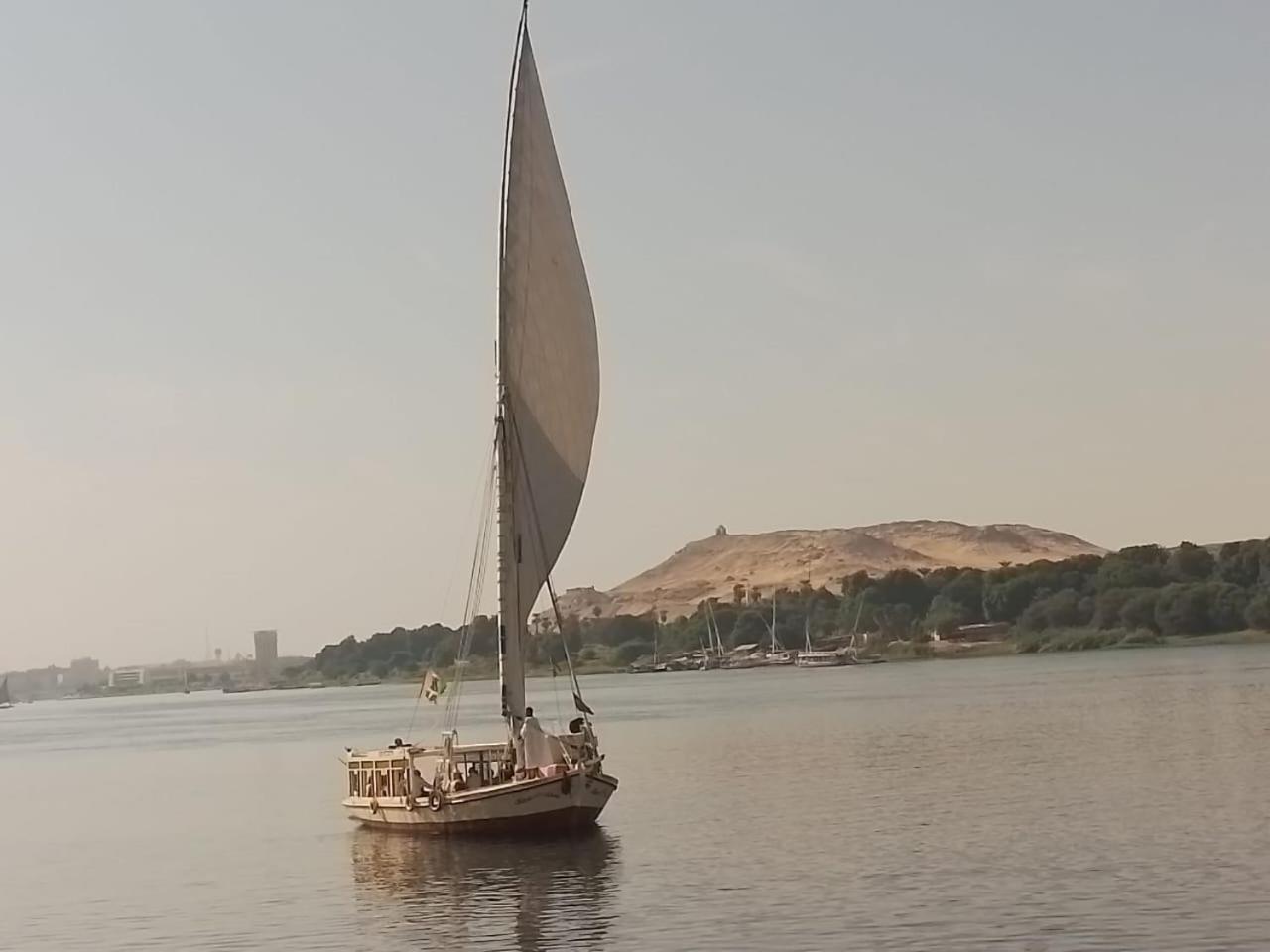 Nile Felucca Adventure Hotel Aswan Bagian luar foto