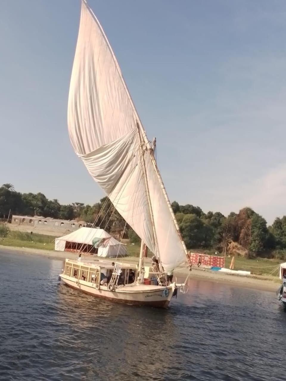 Nile Felucca Adventure Hotel Aswan Bagian luar foto