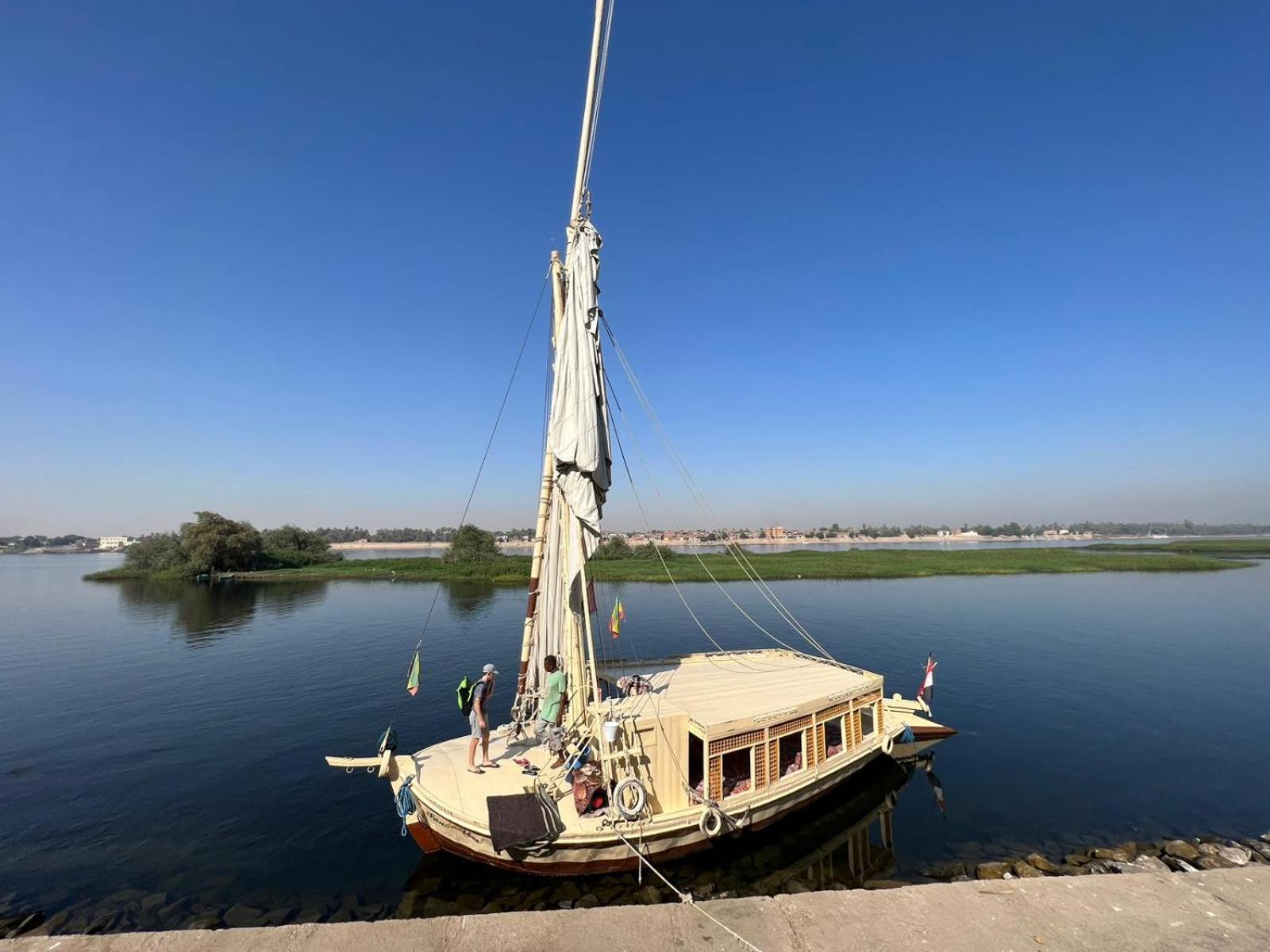 Nile Felucca Adventure Hotel Aswan Bagian luar foto